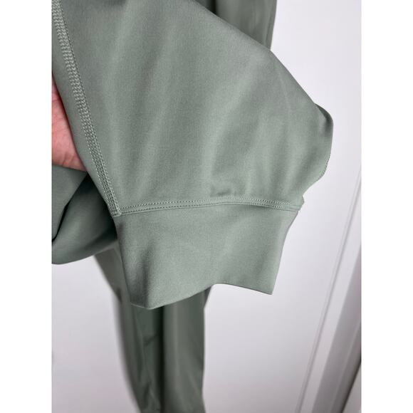 Under Armour Women's Motion Fitted Joggers Sage Green ~ Size 3X - Picture 4 of 5